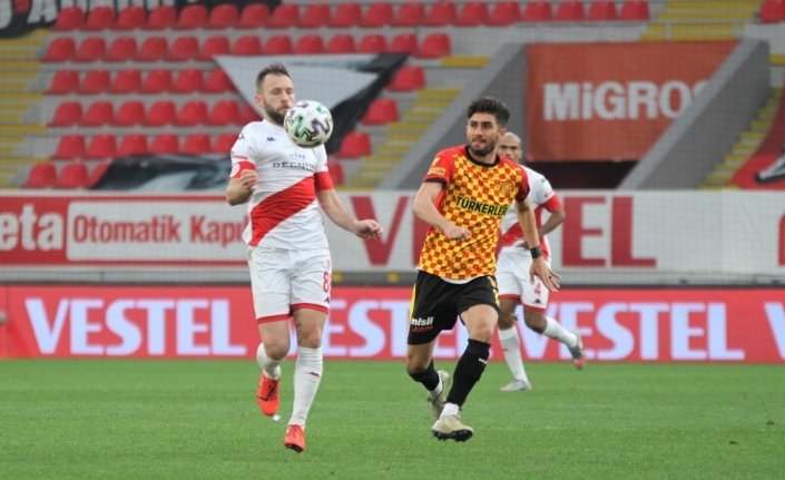 Süper Lig: Göztepe: 0 - Antalyaspor: 1 (Maç sonucu)