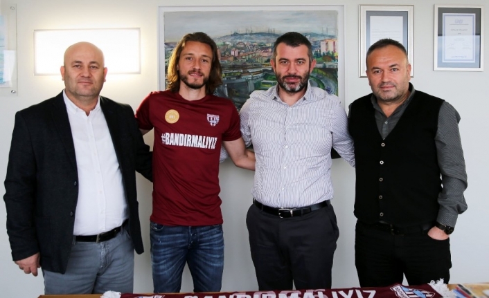 Taha Yalçıner Bandırmaspor’da