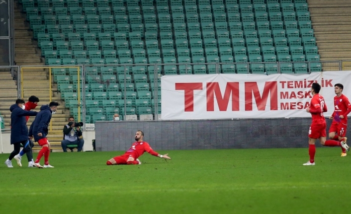 TFF 1. Lig: Bursaspor: 1 - Altınordu: 2