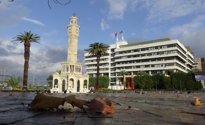 Yeni yılın ilk gününde İzmir’de sessizlik hakim oldu