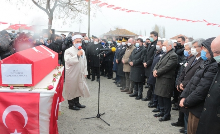 Balıkesir şehidini gözyaşlarıyla uğurladı