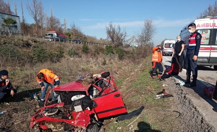 Balıkesir’de otomobil takla attı: 4 yaralı