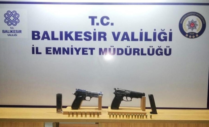 Balıkesir’de polis 6 aranan şahsı yakaladı