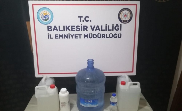 Bandırma’da sahte rakı ele geçirildi