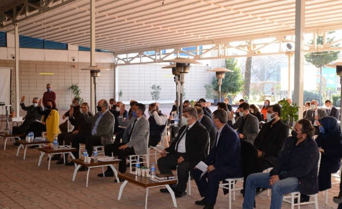 Belediye meclisinde “ucuz ekmek” tartışması
