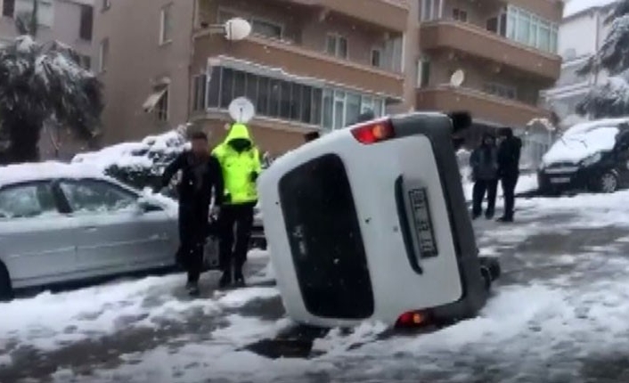 Bursa’da buz tutan yollardan sürücü manzaraları