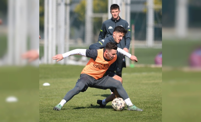 Bursaspor’da Menemenspor maçı hazırlıkları başladı