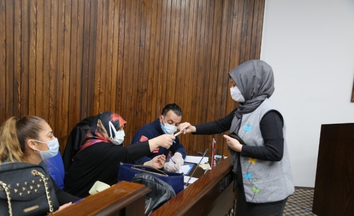 Edremit Belediyesi personeline Covid-19 testi yapıldı