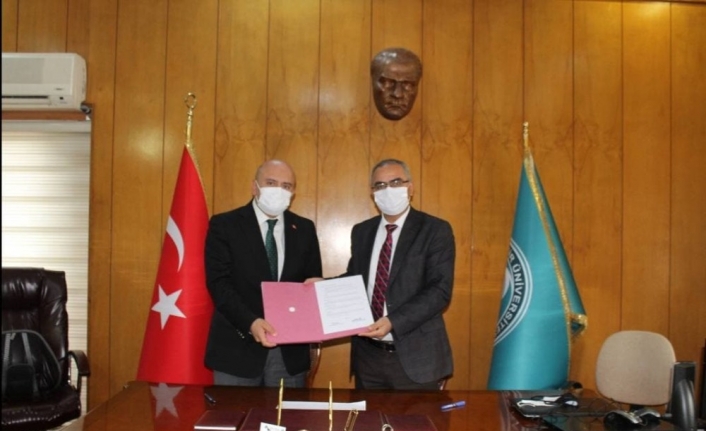 Edremit İlçe Milli Eğitim Müdürlüğü ile Necatibey Eğitim Fakültesi Arasında İşbirliği Protokolü İmzalandı