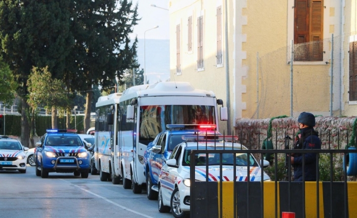 FETÖ şüphelileri adliyeye sevk edildi