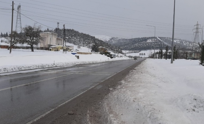 İzmir-İstanbul yolu çift yönlü trafiğe açıldı