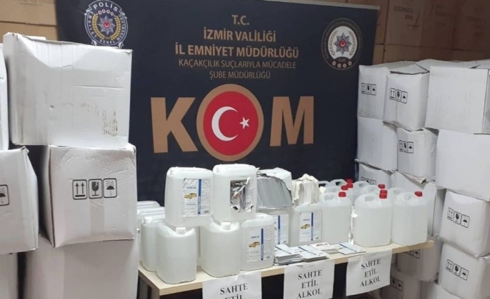 İzmir’de 33 bin litreden fazla sahte etil alkol ele geçirildi