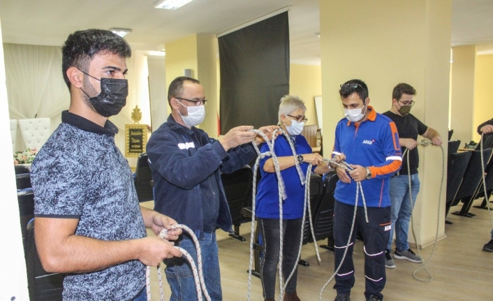 Karacabey’de gönüllü kahramanlar ekibi ‘Karkurt’ eğitimlere başladı