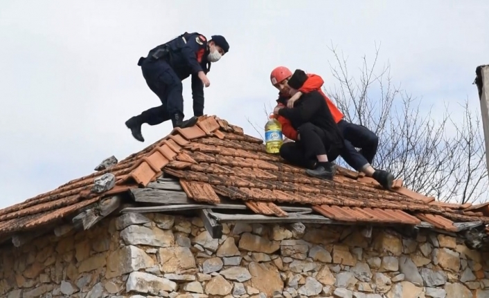Komşusu ile arazi sorunu olan vatandaş intihar girişiminde bulundu