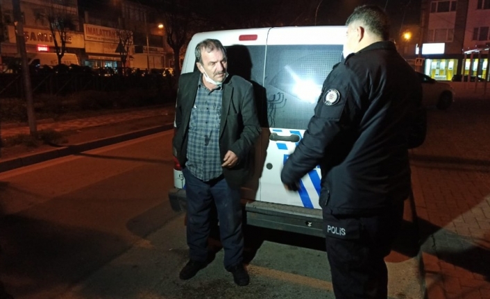 Kısıtlamada aşırı alkol alınca evinin adresini unuttu, ekiplere zor anlar yaşattı