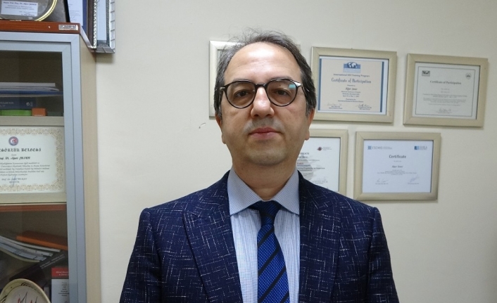 Prof. Dr. Şener: "Dalgalanmaları önlemek için 2 metodumuz var; aşı ile maske, mesafe ve hijyen"