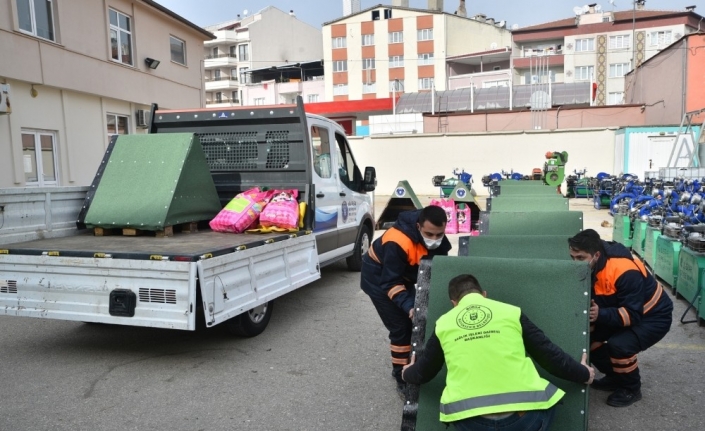 Sokak hayvanlarına sıcak yuva