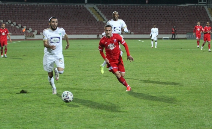 TFF 1. Lig: Balıkesirspor: 2 - Akhisarspor: 0 (İlk yarı sonucu)