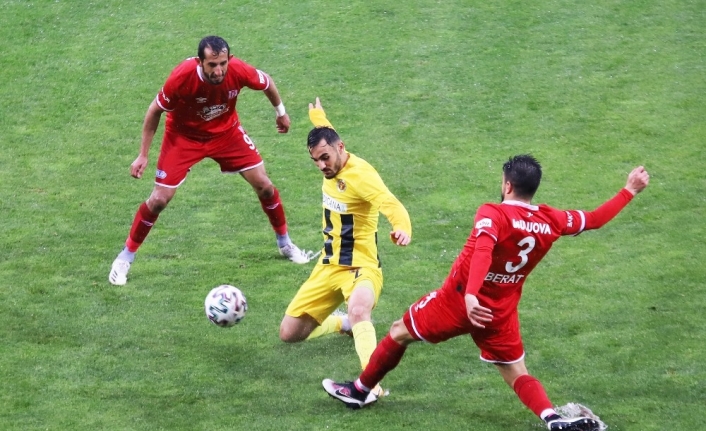 TFF 1. Lig: Menemenspor: 1 - Balıkesirspor: 1