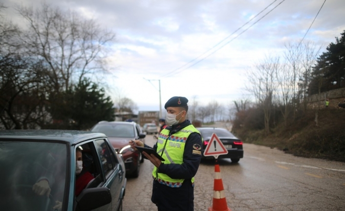 Uludağ’da kısıtlamaları ihlâl edenlere 893 bin TL para cezası