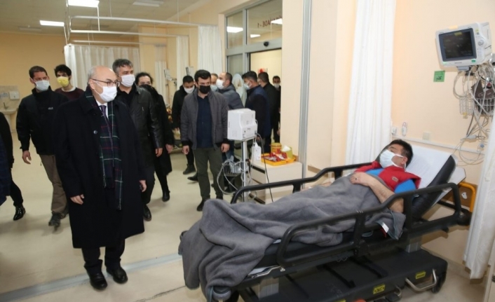 Vali Köşger’den hortum felaketinin ardından yaralılara ziyaret