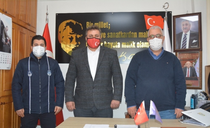 Ayvalık’ta bölgenin en büyük semt pazarı açıldı