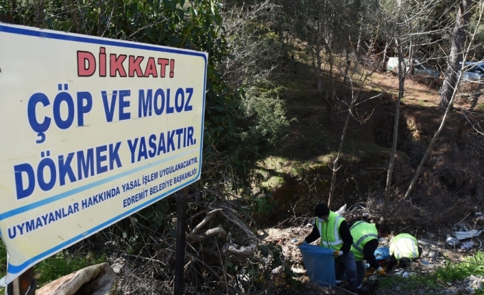 Kazdağları’nın eteklerindeki dereleri temizlediler