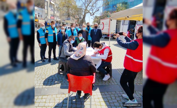 AK Partiler kan bağışında bulundu