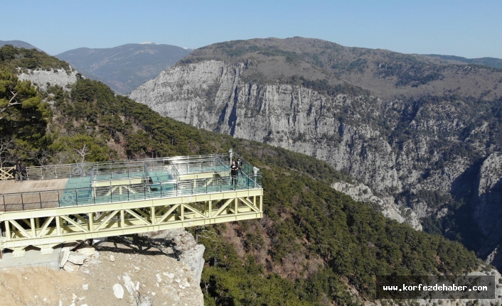 Kazdağları’na cam seyir terası