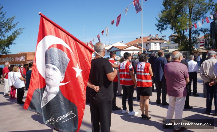 AYVALIK BELEDİYE BAŞKANI MESUT ERGİN: “19 MAYIS’IN TEMELİNDE TOPLUMUN BAĞIMSIZLIK HEYECANI VE UYANIŞI VARDIR”