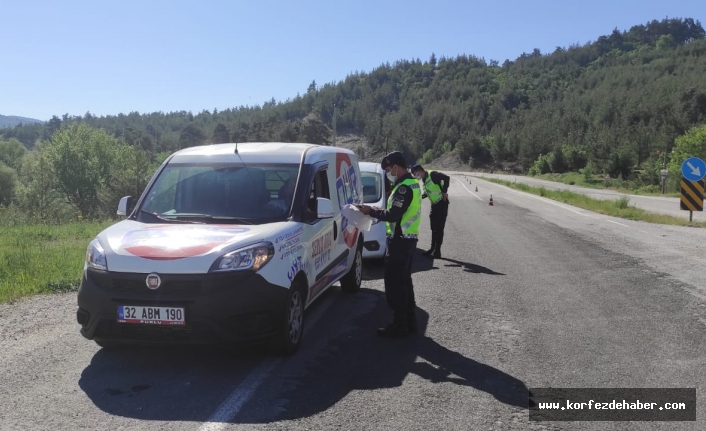  Jandarma "Seyir Halinde Cep Telefonu" denetimi