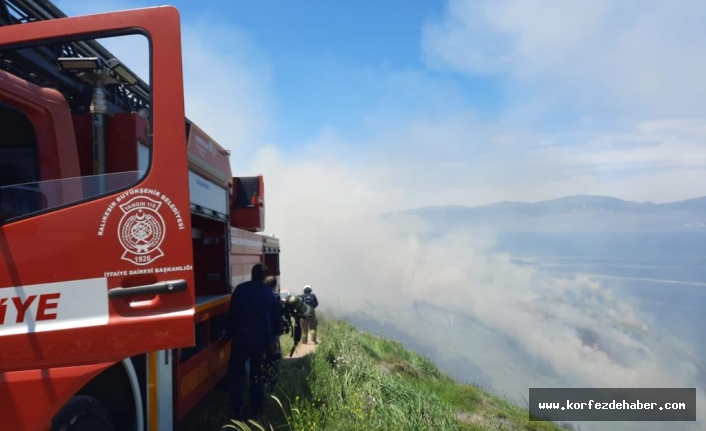 Şüpheli yangın. 15 dekar makilik alan yandı