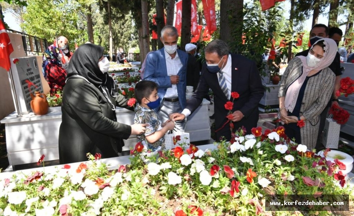 Vali Şıldak'tan Ramazan Bayramı Ziyaretleri