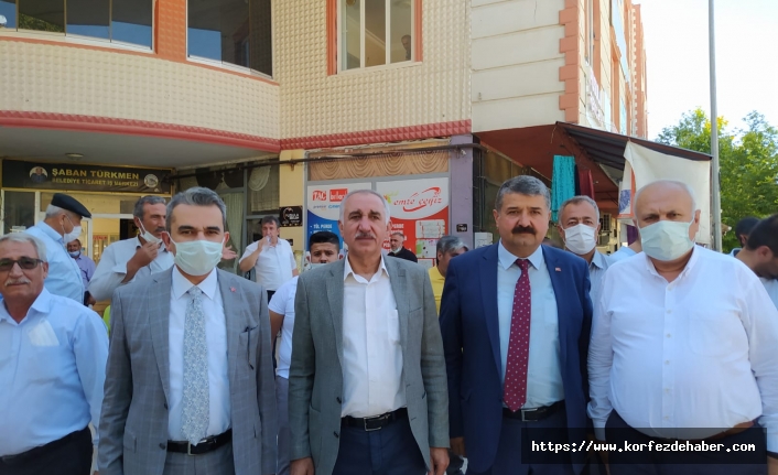 AK Parti Adıyaman Milletvekili Yakup Taş, Besni ilçesinde esnaf ziyaret etti.