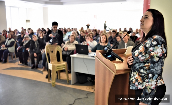 Alzheimer paneli ile vatandaşlar bilinçlendirildi