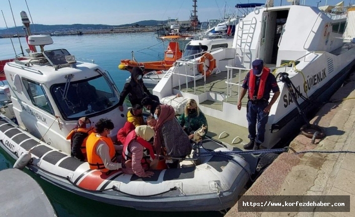 Ayvalık’ta 12 düzensiz göçmen kurtarıldı