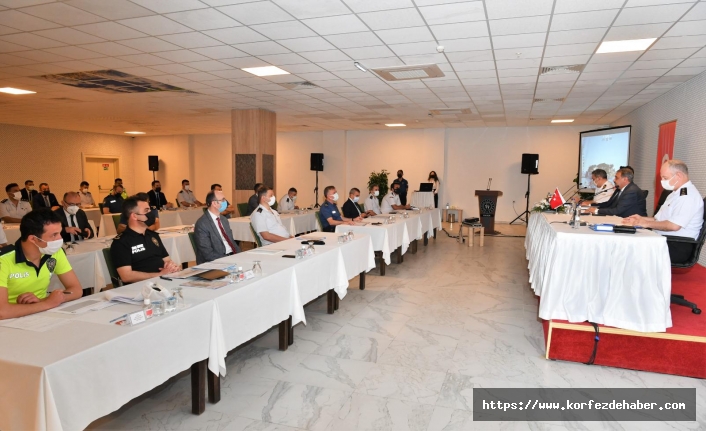 Balıkesir'de yaz sezonu öncesi güvenlik tedbirleri görüşüldü