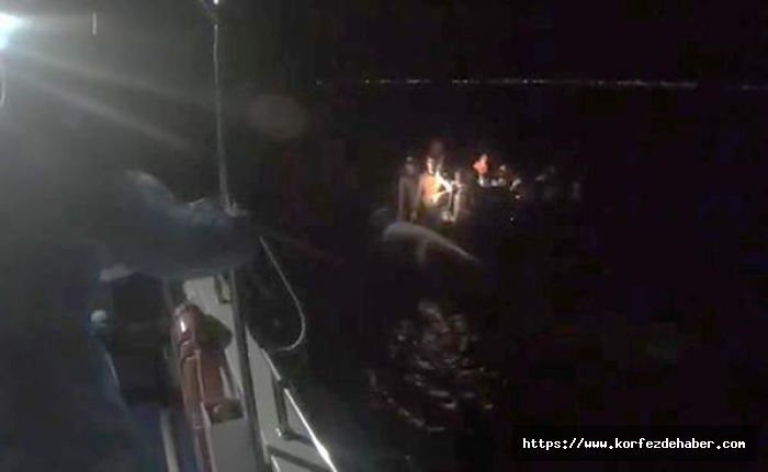 Lastik botla kaçan sığınmacıları Sahil Güvenlik ekipleri kurtardı