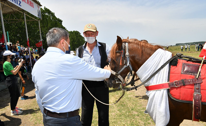 Geleneksel Rahvan At Yarışları yapıldı