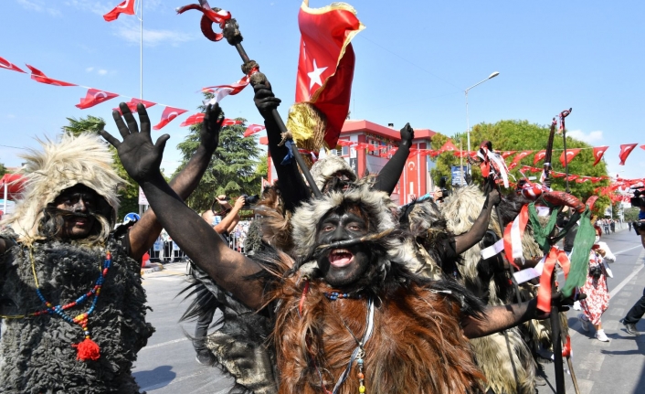 Tülü Tabakların gösterileri nefes kesti