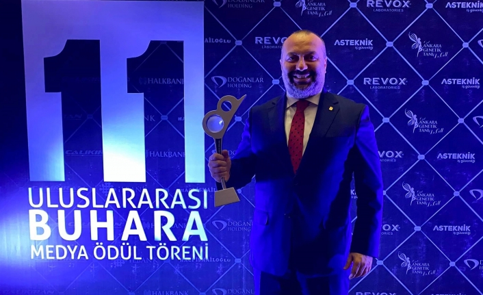 Başkan Yılmaz’a ‘Yılın Büyükşehir Belediye Başkanı’ Ödülü
