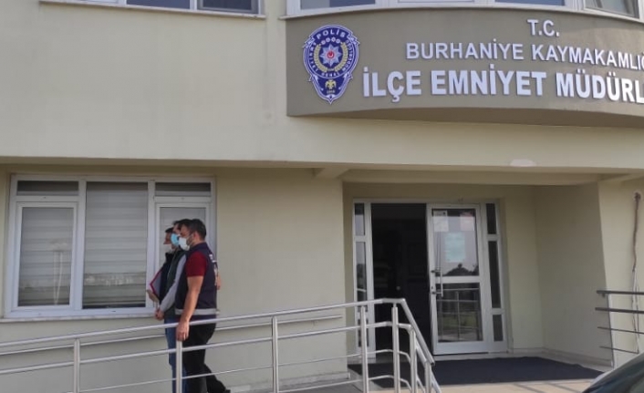 Burhaniye’de FETÖ’den ihraç edilen astsubay, polisten kaçamadı  