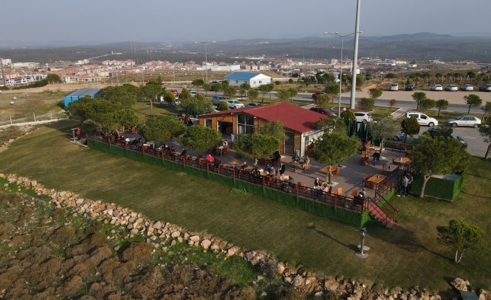 Cennet Tepesi Ayvalıklıların buluşma noktası oldu