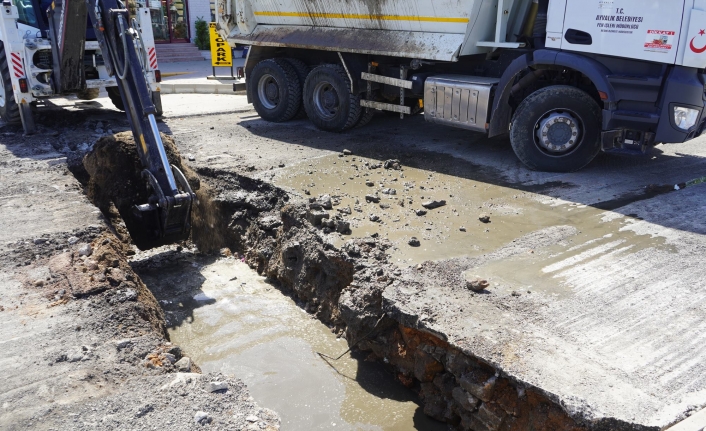 Fen İşleri Ekipleri'nden Yeni Drenaj Hatları