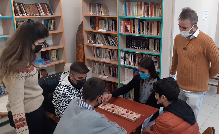 Edremit Saniye Hüseyin Balya Mesleki ve Teknik Anadolu Lisesinde Yarışmalar Bitmiyor.