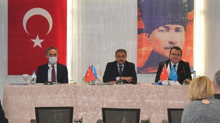 Vali Şıldak Gençlik ve Spor İl Müdürlüğünün Çalışmalarını Değerlendirdi