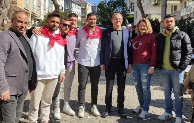 Ayvalıklı siyasetçiler Kızılay Gençlik Kolları Başkanı Sönmez’in asker yemeğinde buluştu