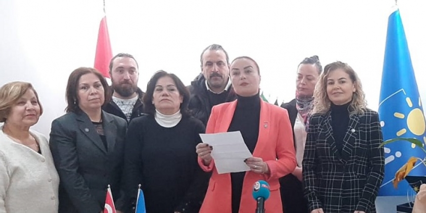 Ayvalık’ta İYİ Parti’li kadınlardan ortak çığlık