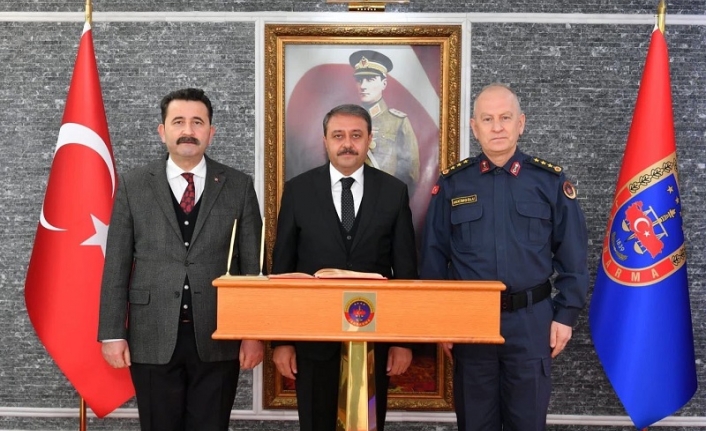 Balıkesir'de 'İl Asayiş ve Güvenlik Toplantısı' İl Jandarma Komutanlığında yapıldı.