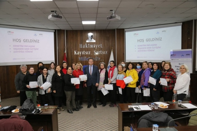 Edremit'te “Yerel Yönetimlerde Kadınları Güçlendiriyoruz” projesi